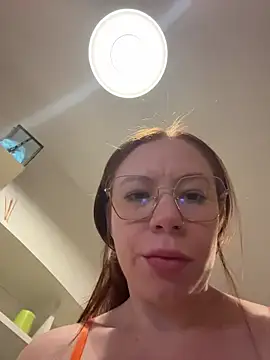 redheaddoll22 live sex cam