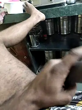 mumbai_black's cam snapshot