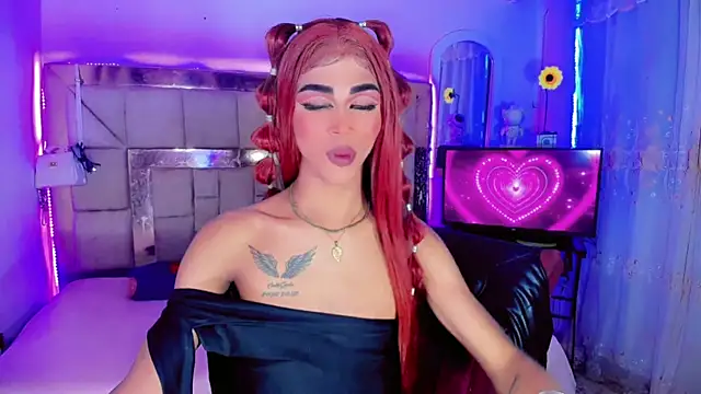 ashleypartystar11 live sex cam