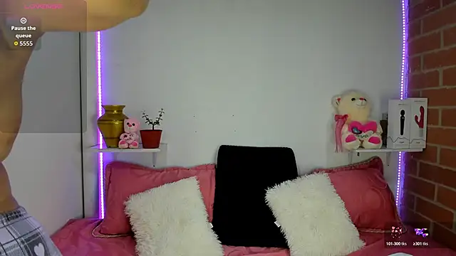 rukminilatin's cam snapshot