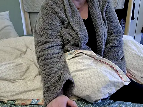 MarthaBriest's cam snapshot