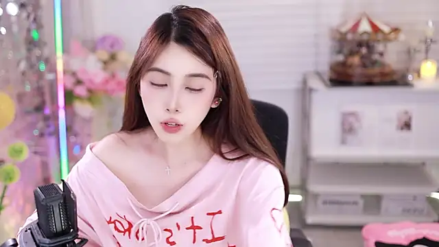 SleepArtist's cam snapshot