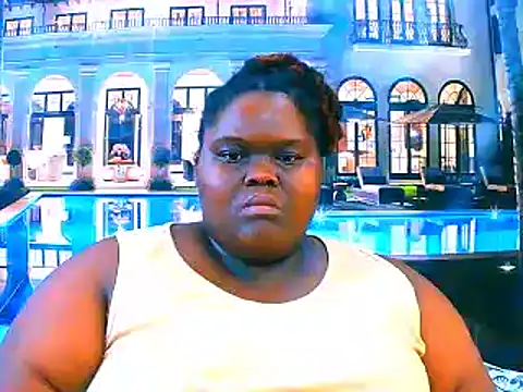 EbonyHotBuns's cam snapshot