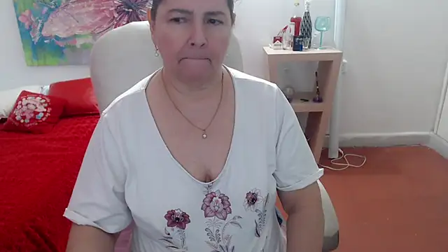 leonela_69's cam snapshot