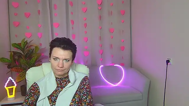 AvaSaturnian live sex cam