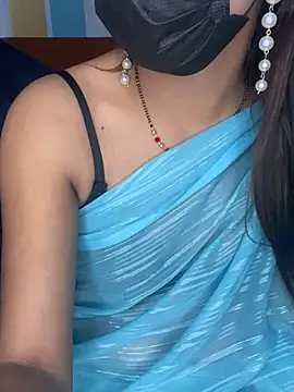 CUTI-NAINA live sex cam