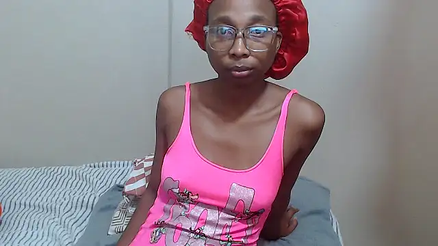 ExtraDoll live sex cam