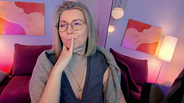 Annie_Light's cam snapshot