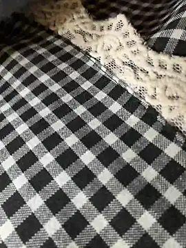 Linh_2004 live sex cam