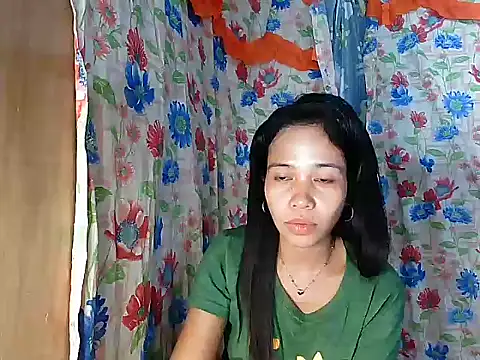 PinaySkinnyGirl live sex cam