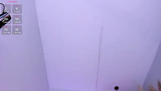 susie_thomsonn live sex cam