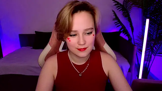 Ellie_Heavenly's cam snapshot