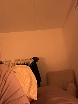 SwedishAstrid live sex cam