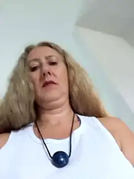 MILEIDE980's cam snapshot