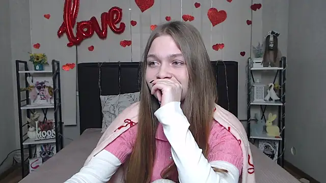 LaraPika's cam snapshot