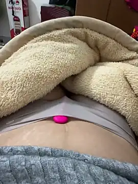 Mores1_Squirt live sex cam