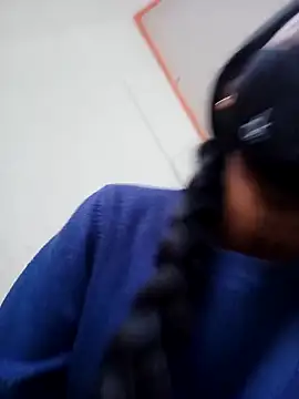 Riya_917's cam snapshot