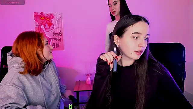 casey_meow_'s cam snapshot