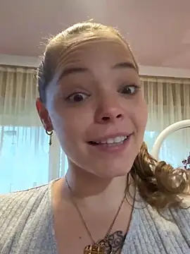 Wildmaca's cam snapshot