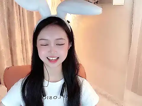 Amy-888 live sex cam