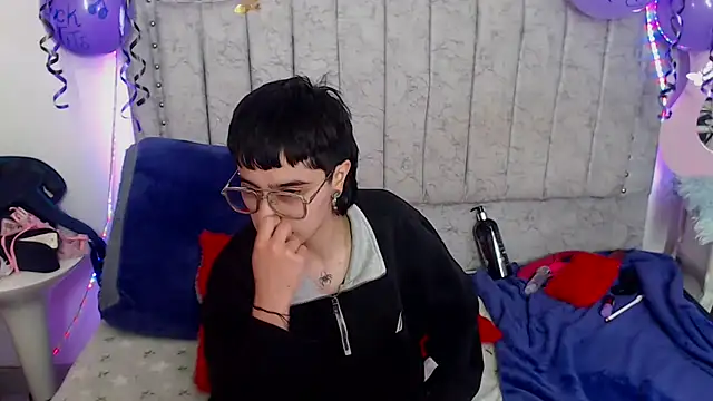 katalinathxandbritney1 live sex cam