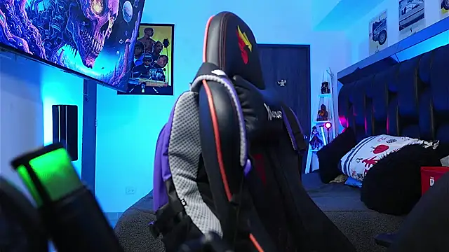 logan_hugh8 live sex cam