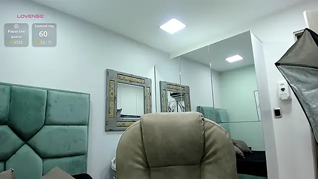 Mr_Strike live sex cam