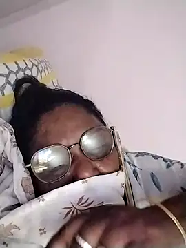 Pushpavathi_78's cam snapshot