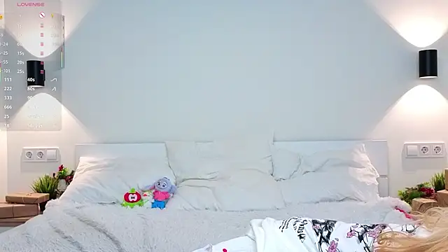 GhisllaineWestler's cam snapshot