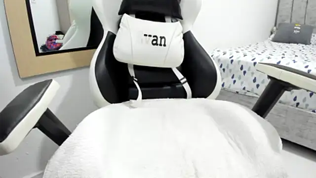 Valerioe live sex cam