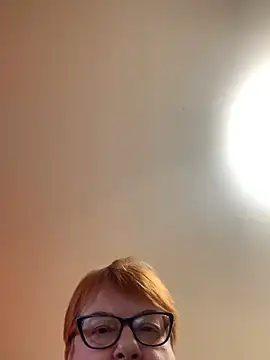 Klio5678 live sex cam