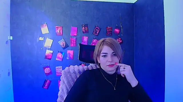 CuttieEmma's cam snapshot