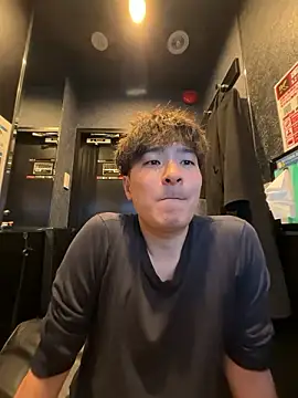 yuuki8910 live sex cam