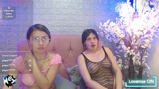 _lesbi_hard_69 live sex cam