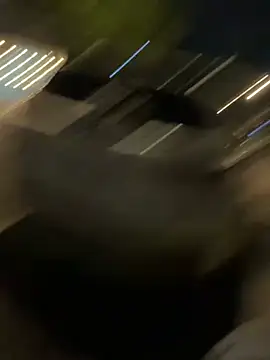 Linh_2004 live sex cam