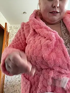 Mommy-girl-Lola's cam snapshot