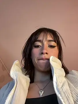 alahia_pink live sex cam