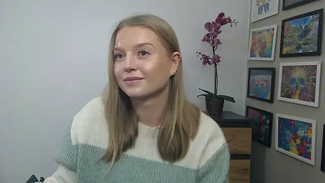 Mysteryerica's cam snapshot