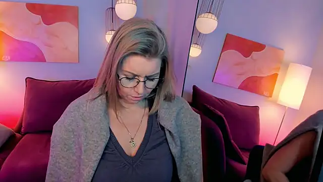 Annie_Light's cam snapshot