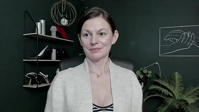 VivianWILD's cam snapshot