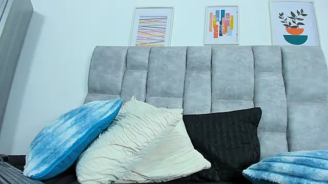 TiffanyFox1's cam snapshot