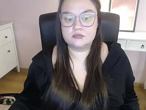 HollyDanceSoul's cam snapshot