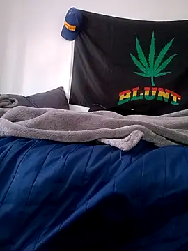 ChuckyyDee live sex cam