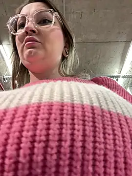 Teya_moon_ live sex cam