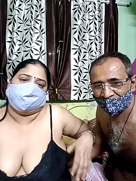 HoneyHush's cam snapshot