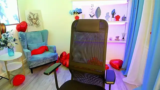 TiffanyYounge's cam snapshot