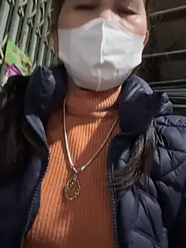 YANINA120 live sex cam