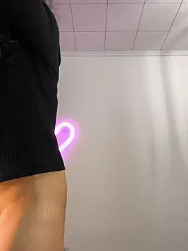 Naughty-Jessie live sex cam