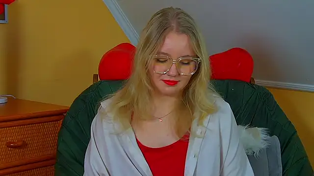 EmilyEvanse's cam snapshot