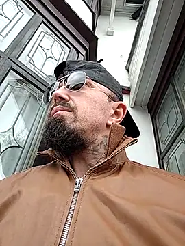 ClonicKaaba's cam snapshot